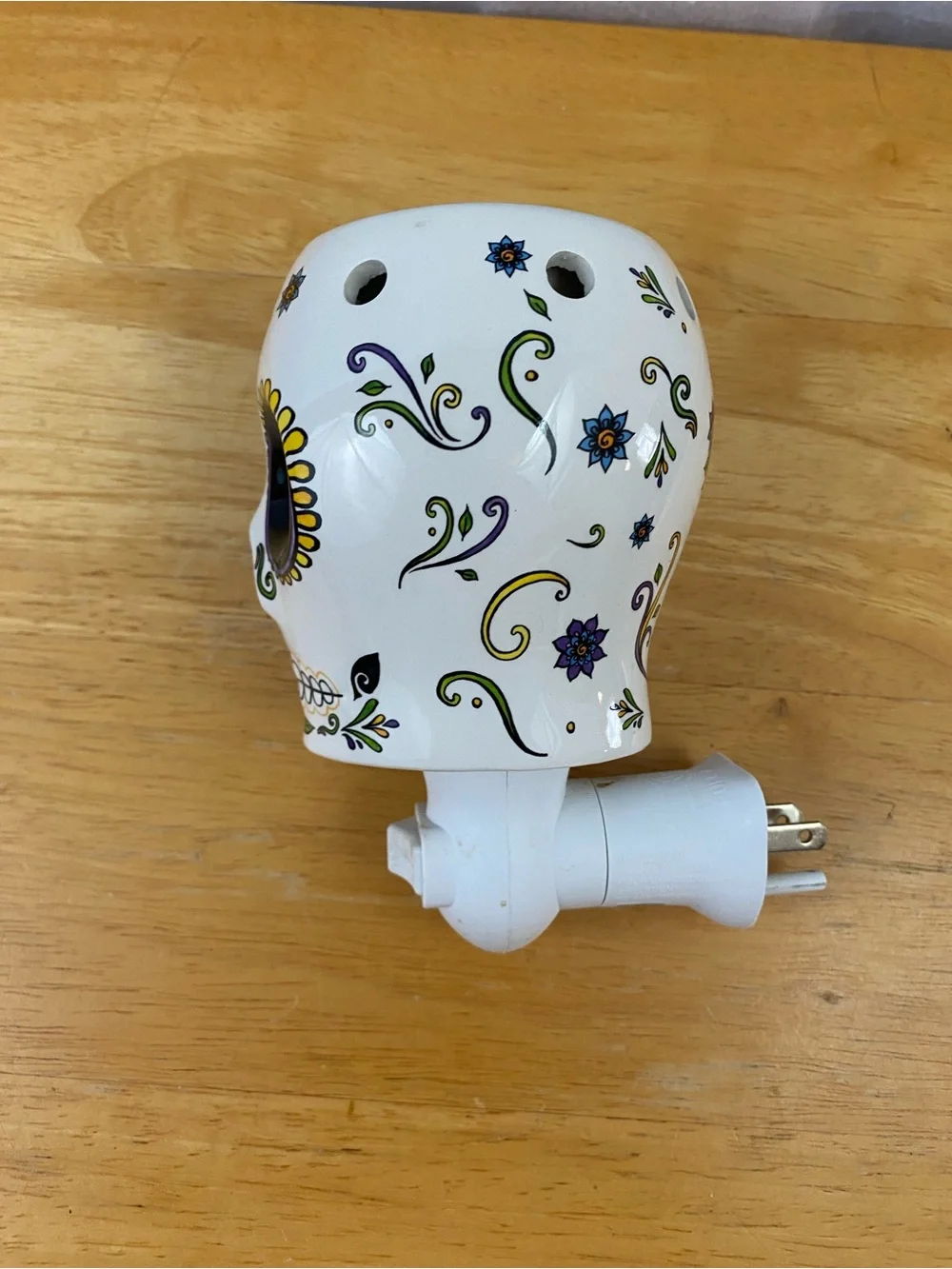 Día de los Muertos / Day of the Dead Sugar Skull PlugIn Wax Warmer